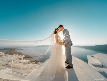 Нова інформаційно-консультаційна послуга щодо проведення урочистих одружень (цивільних і церковних) на найкрасивішому острові Греції - острові Санторіні