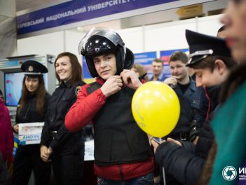 Виставка "Освіта Слобожанщини та навчання за кордоном" 10. 11. 2016