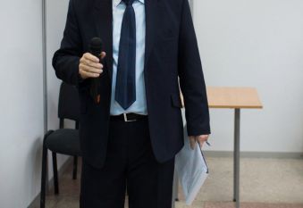 n3Qg6716dwk.jpg